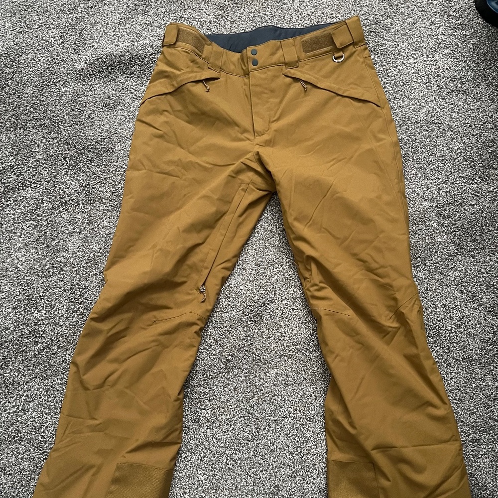 Eddie Bauer - Woman’s Chair Six Ski Pant - Size M